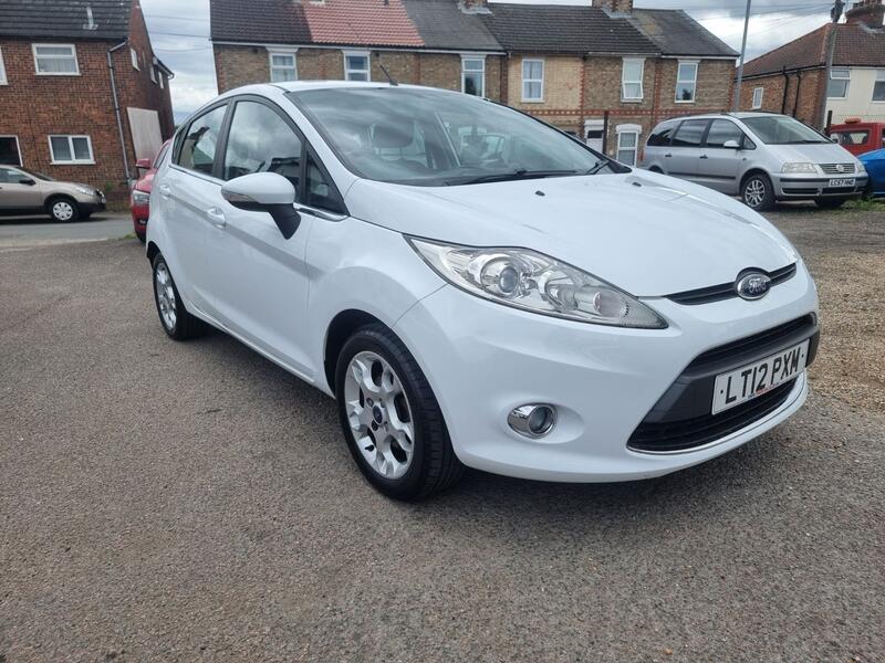 View FORD FIESTA 1.3 Zetec